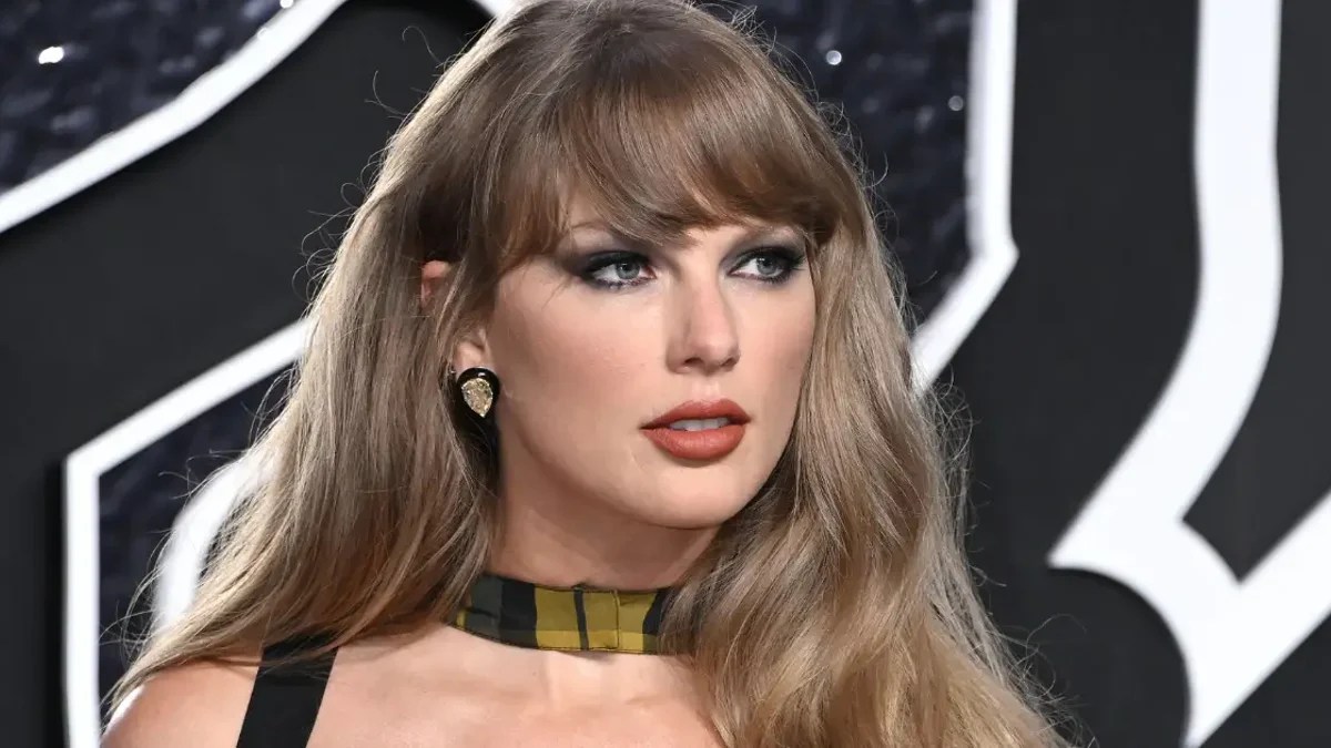 Taylor Swift’s “The Life of a Showgirl” Resmi Rilis: Tracklist, Kredit, Konteks 2025